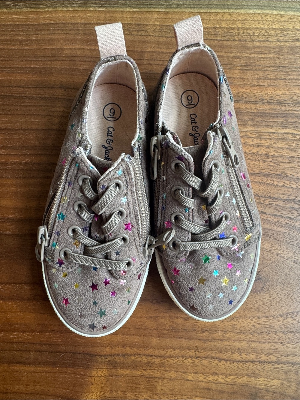 Cat & Jack Taupe Kids' Star Accent Sneakers